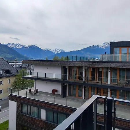 Alpinoase Centre Zell Am アパート *