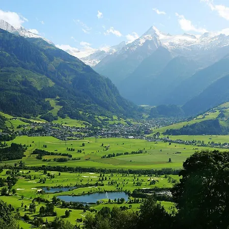 Alpinoase Centre Zell Am 公寓